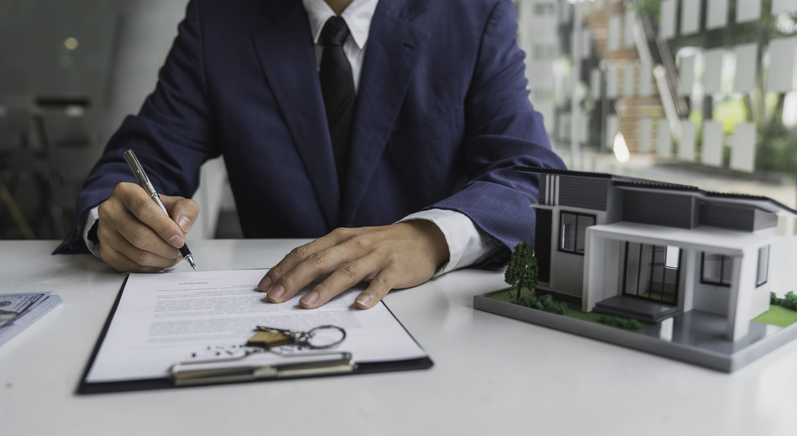 Real Estate Buying Guide in Greater Noida: Do’s & Don’ts